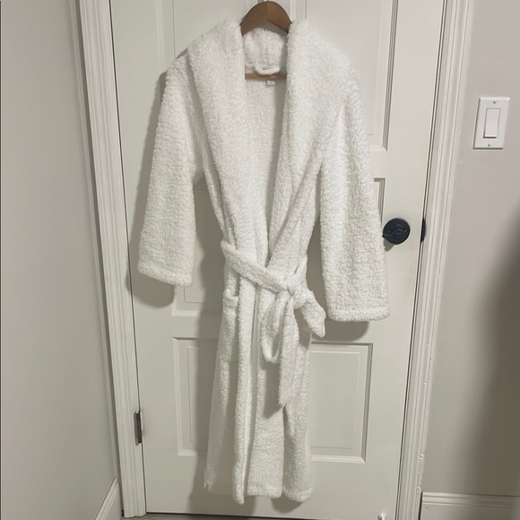 Barefoot Dreams CozyChic White Robe - Picture 2 of 9